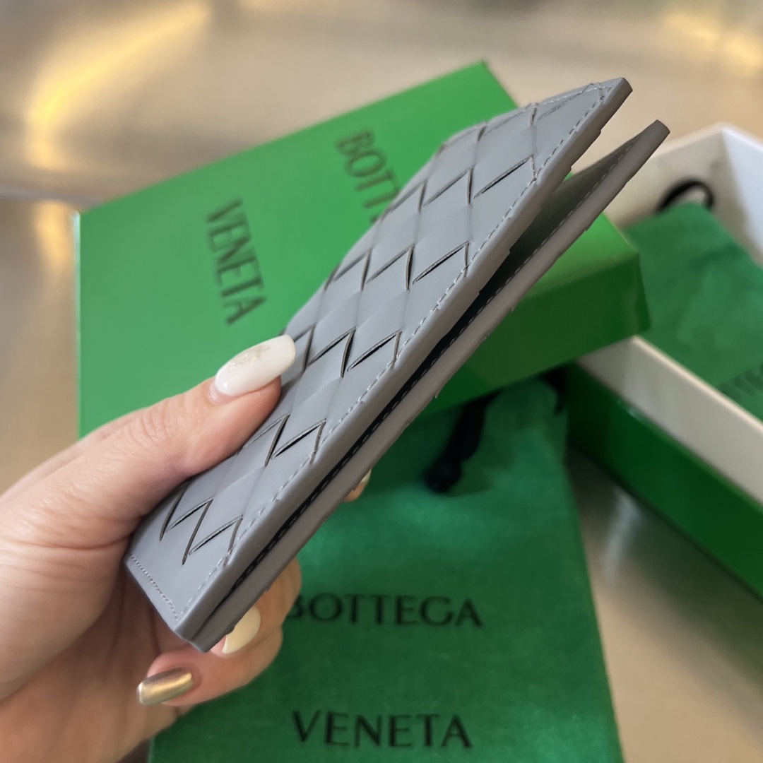 Bottega Veneta Passport Holder in  Intreccio Leather