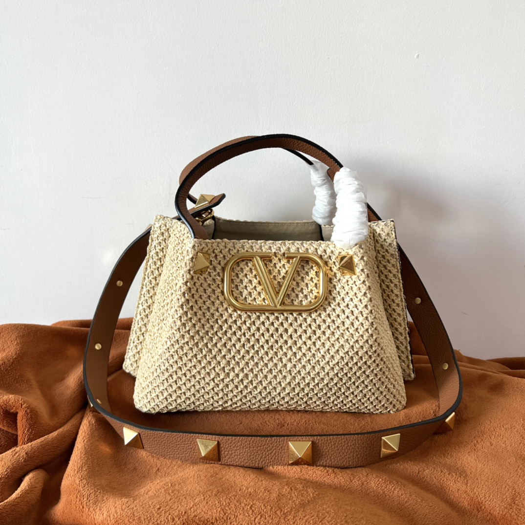 Valentino Garavani Small Tote in Natural Raffia
