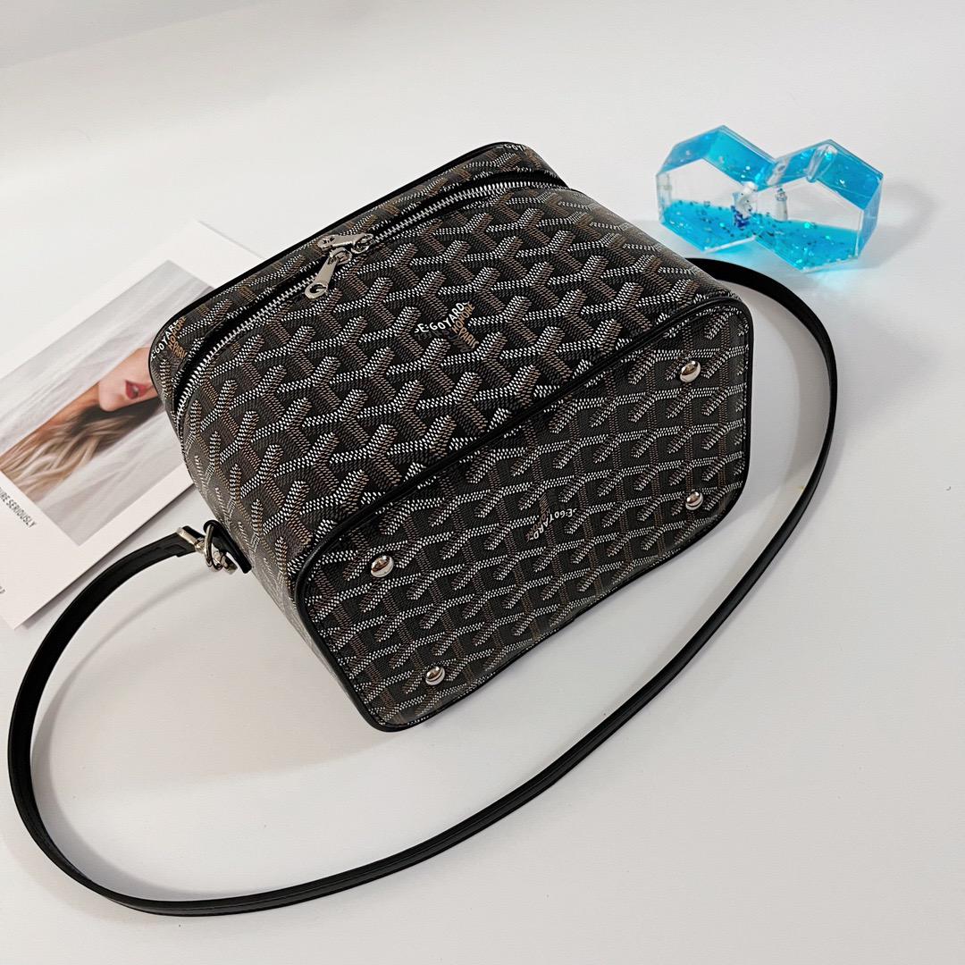 Goyard bags Muse Makeup Box Bag 2025 New Version