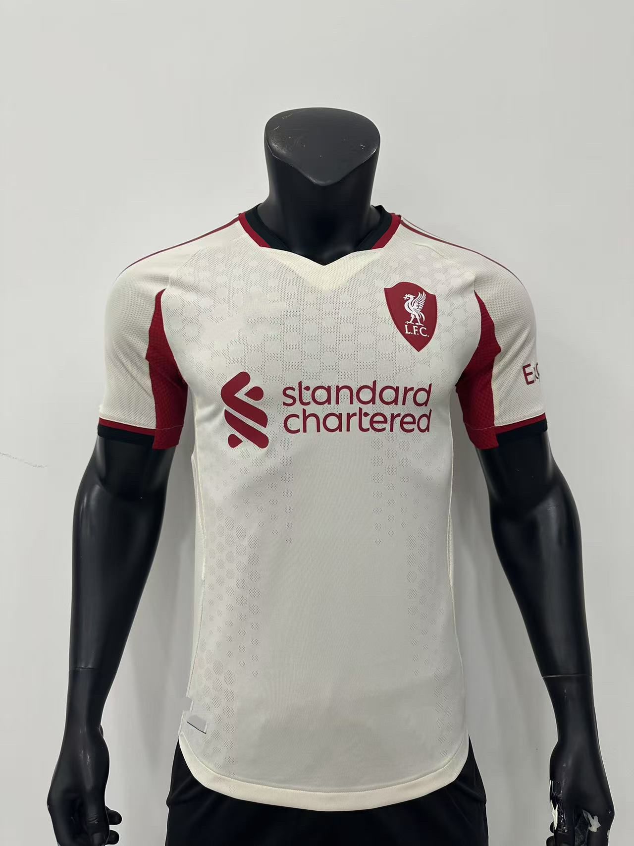 Player Version LVP 25/26 White  S-4XL