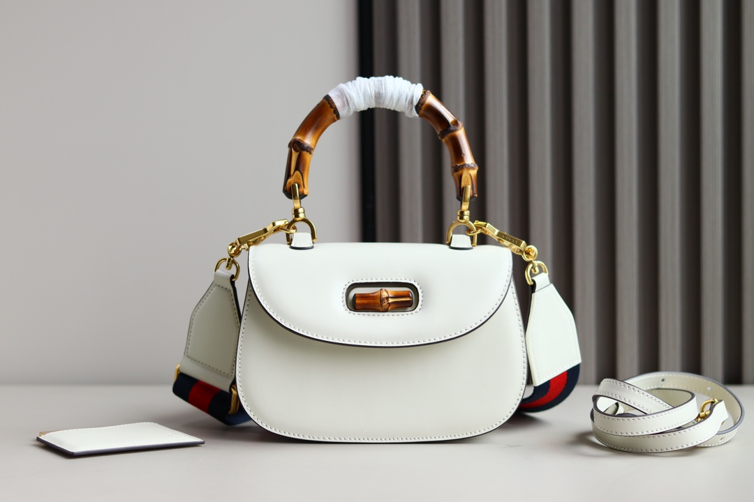 Gucci Bamboo 1947 small bag 675797