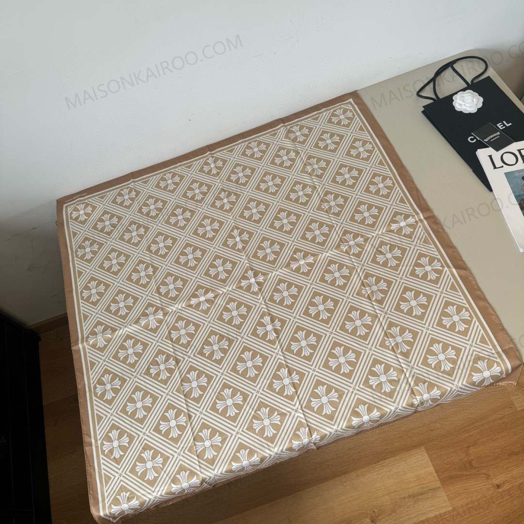 Chanel Geometric Floral Grid 90 Square Scarf - KAIROO