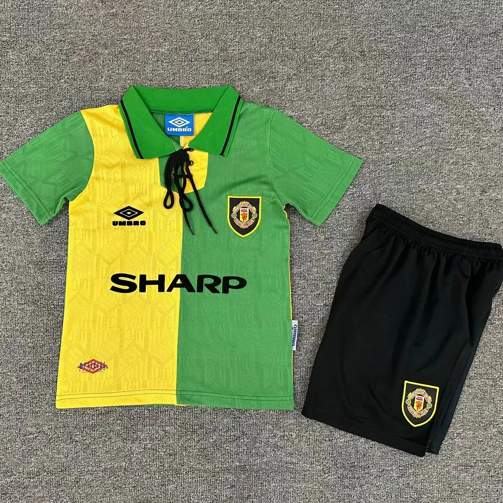 Kids Retro Manchester United 92/94 Third Soccer