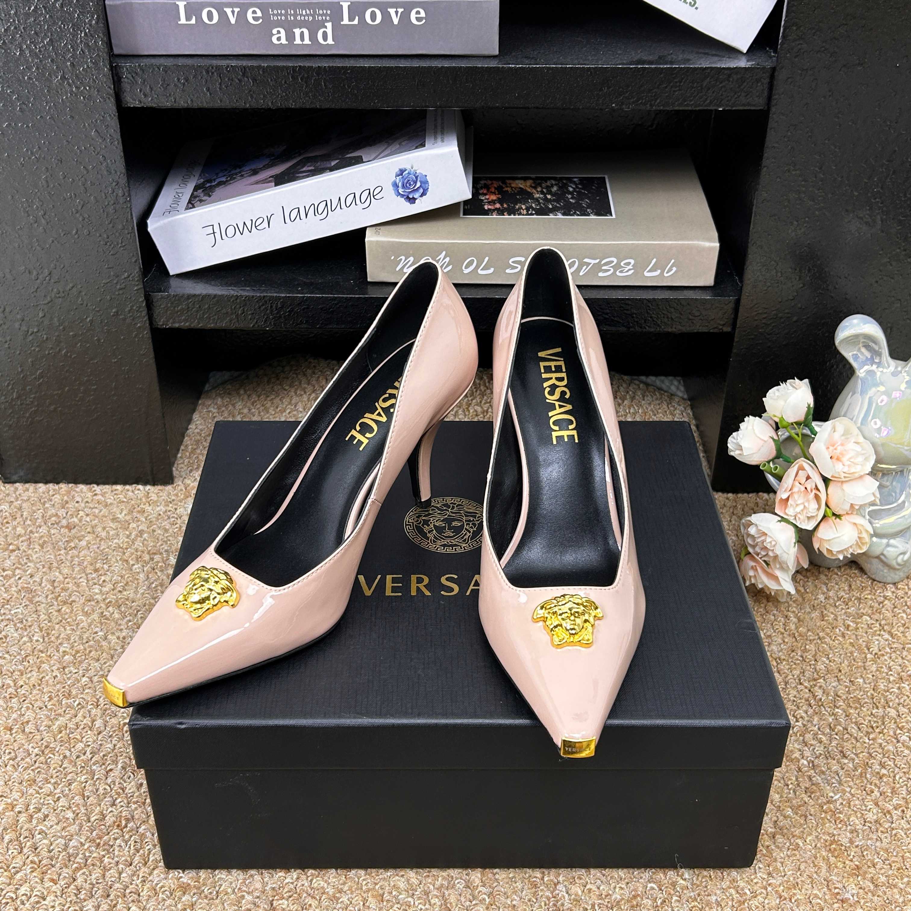 Versace Shiny Leather Pump