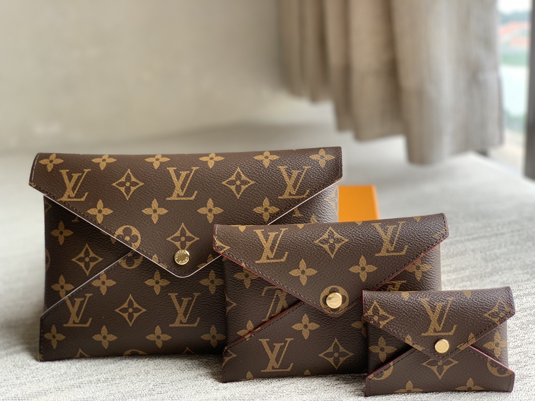 M62034 Kirigami Pochette Monogram Canvas