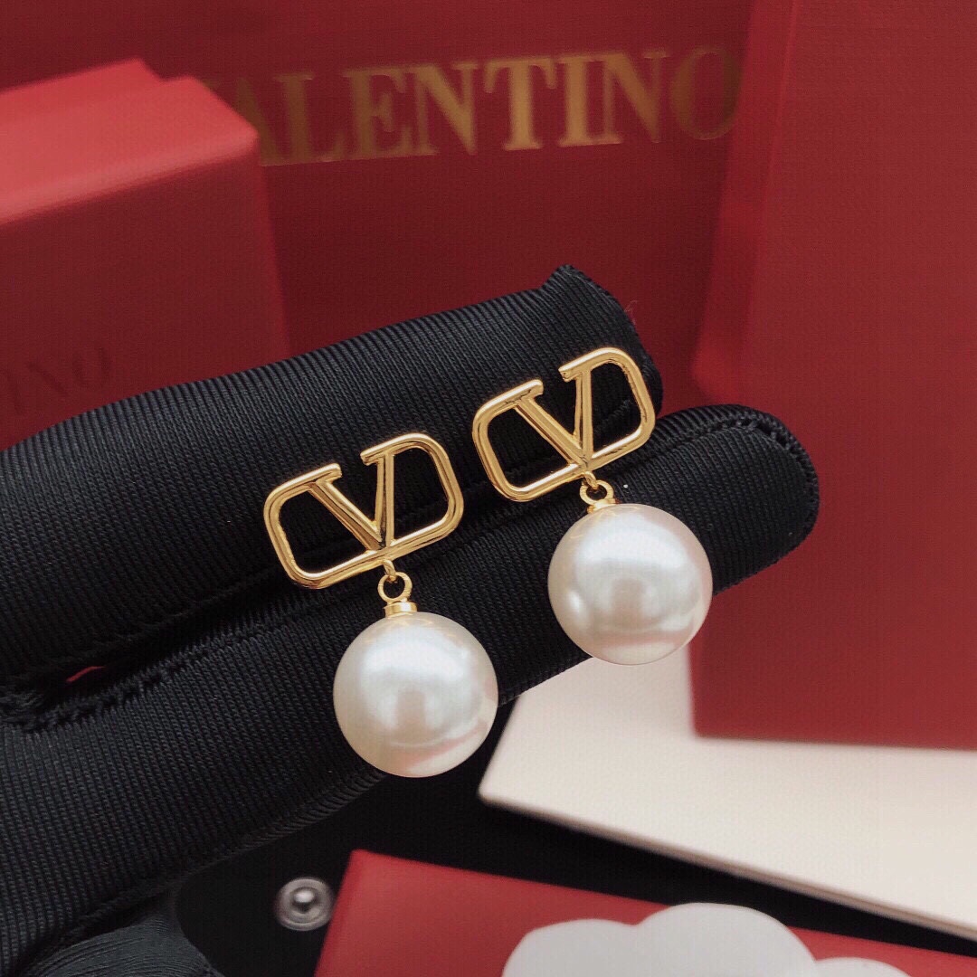 Valentino Iconic Pearl Earrings