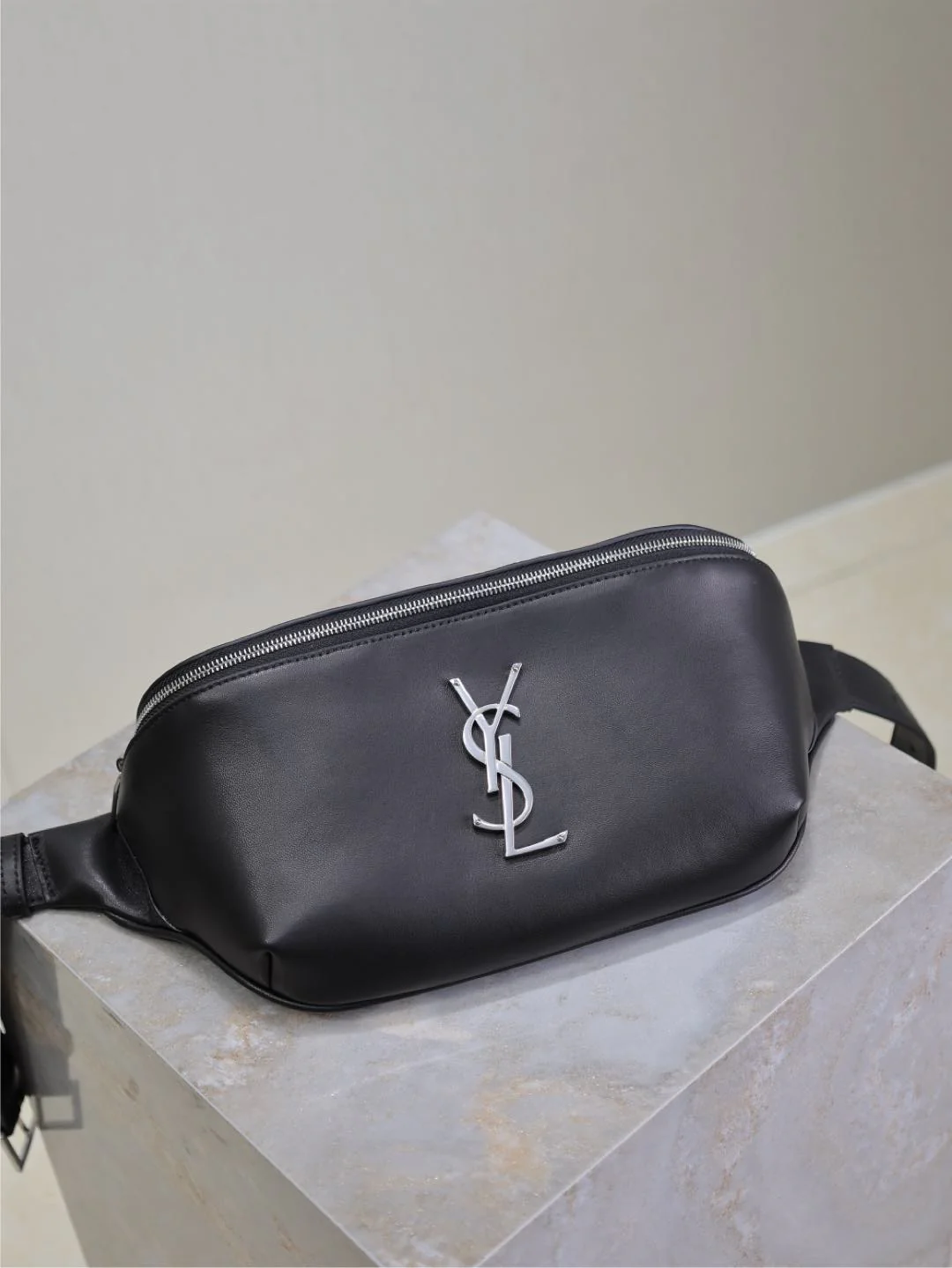 Saint Laurent YSL Classic Bag 25cm Black Lamskin Sliver HW