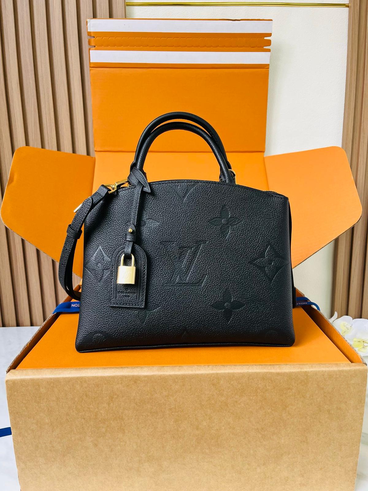 Louis Vuitton PETIT PALAIS handbag