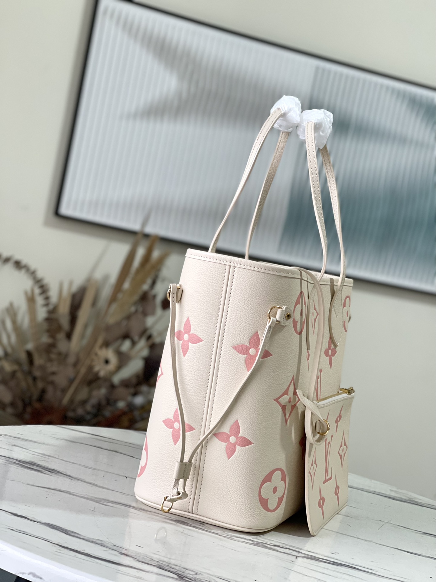 Louis Vuitton LV Neverfull MM Pink M21579