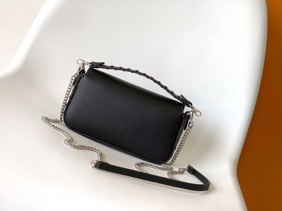 Fendi Mini Selleria Baguette Leather Bag-Black