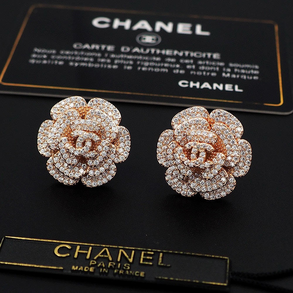 Chanel Fashion Earrings