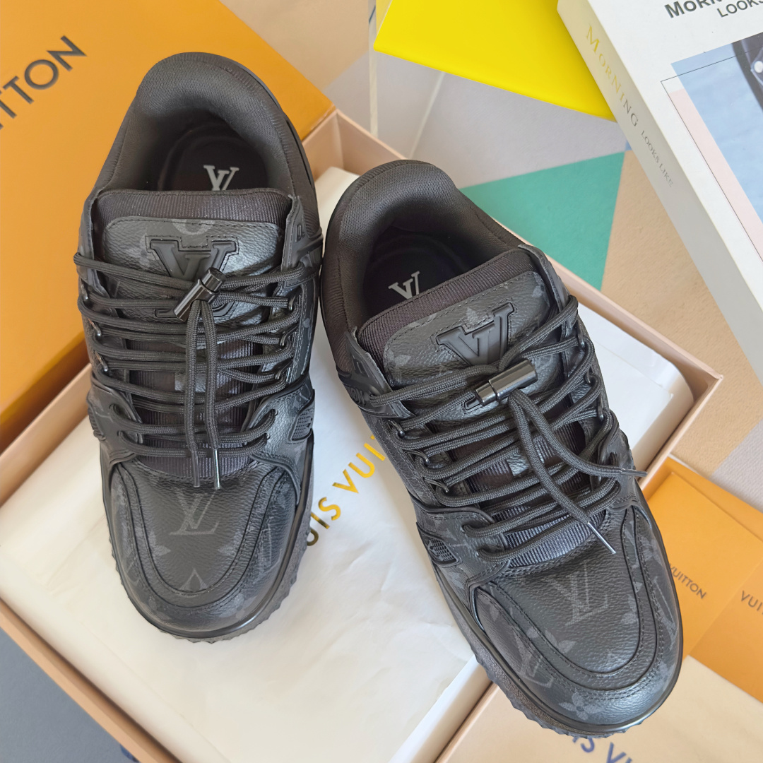 Men's LV Trainer Maxi Sport Shoes