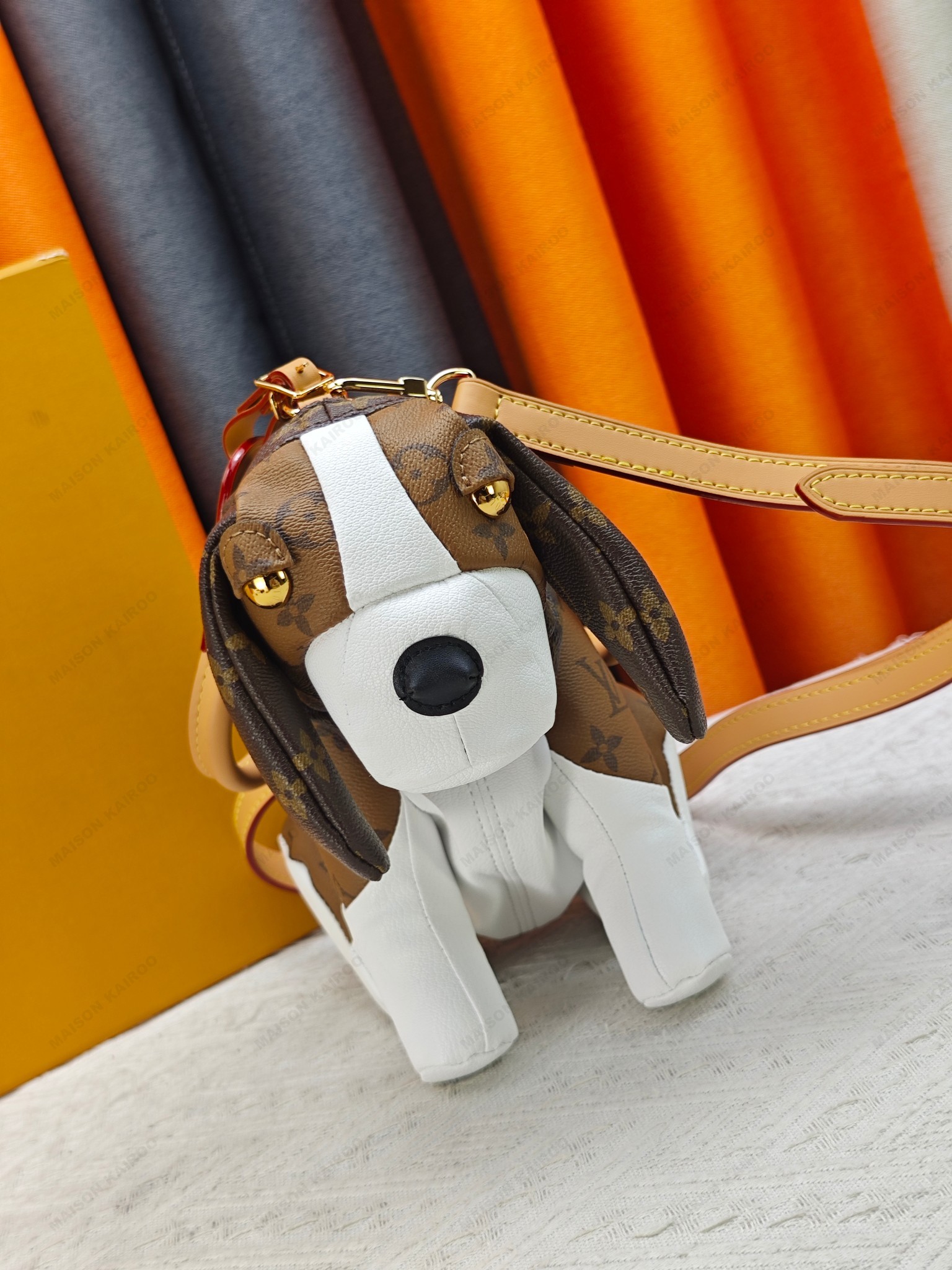 Louis Vuitton LV Basset Hound Monogram Canvas Leather Pet Dog Shape Top Handle Shoulder Bag - KAIROO