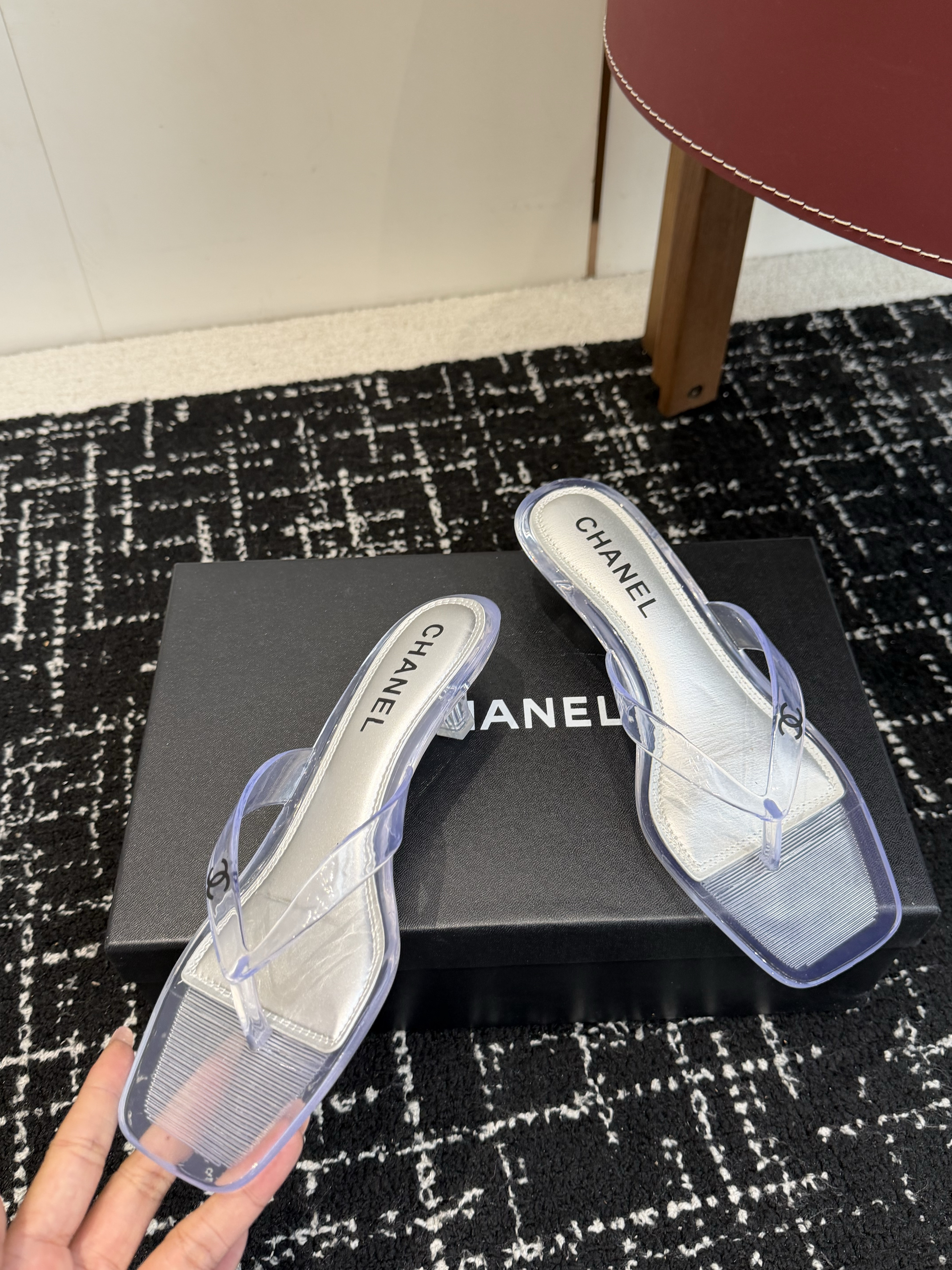 Chanel CC Logo Transparent PVC Jelly Square Toe Kitten Heel Beach Thong Sandals - KAIROO