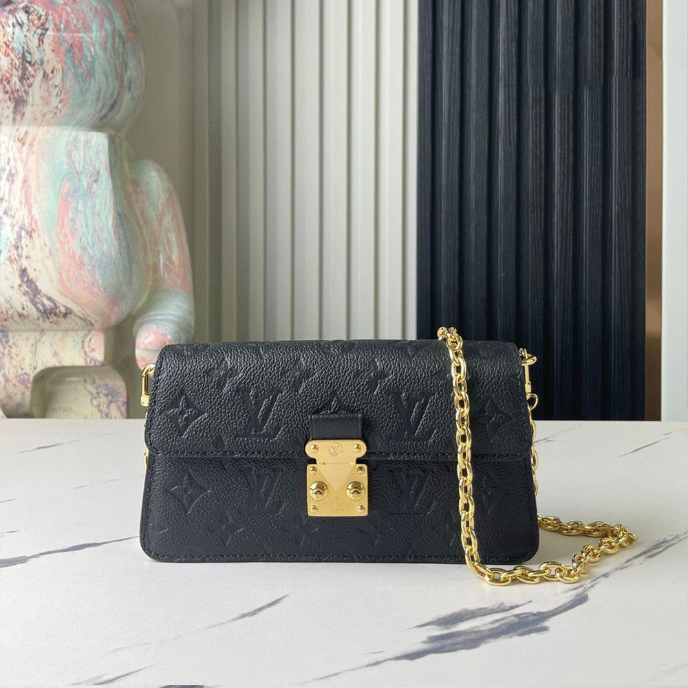 Louis Vuitton LV On Chain Metis shoulder bag