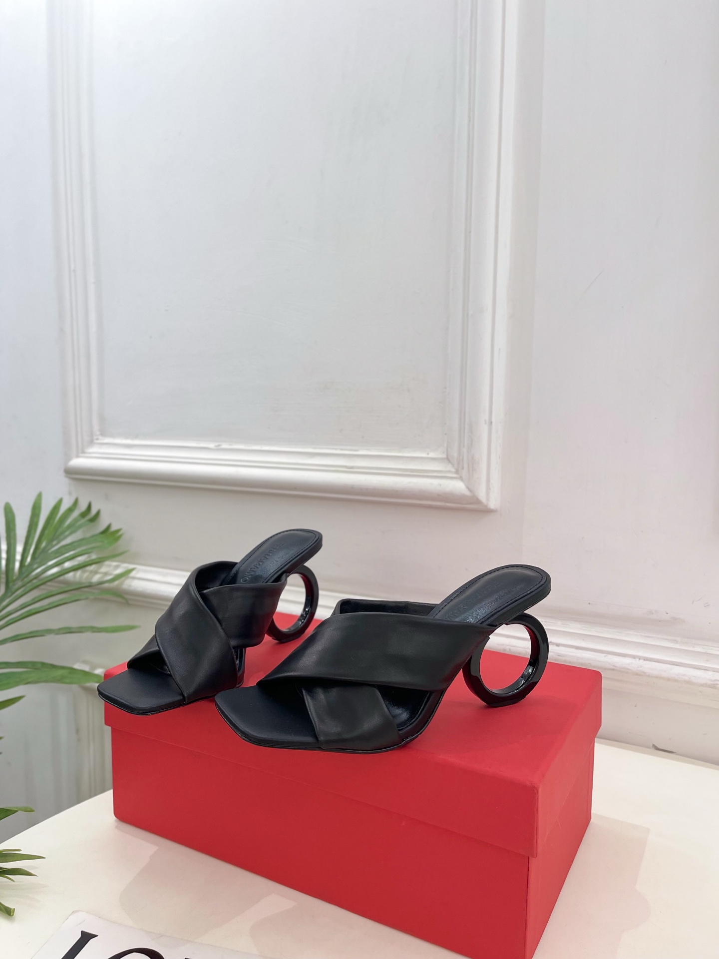 Ferragamo 2026 New Leather Heeled Mule