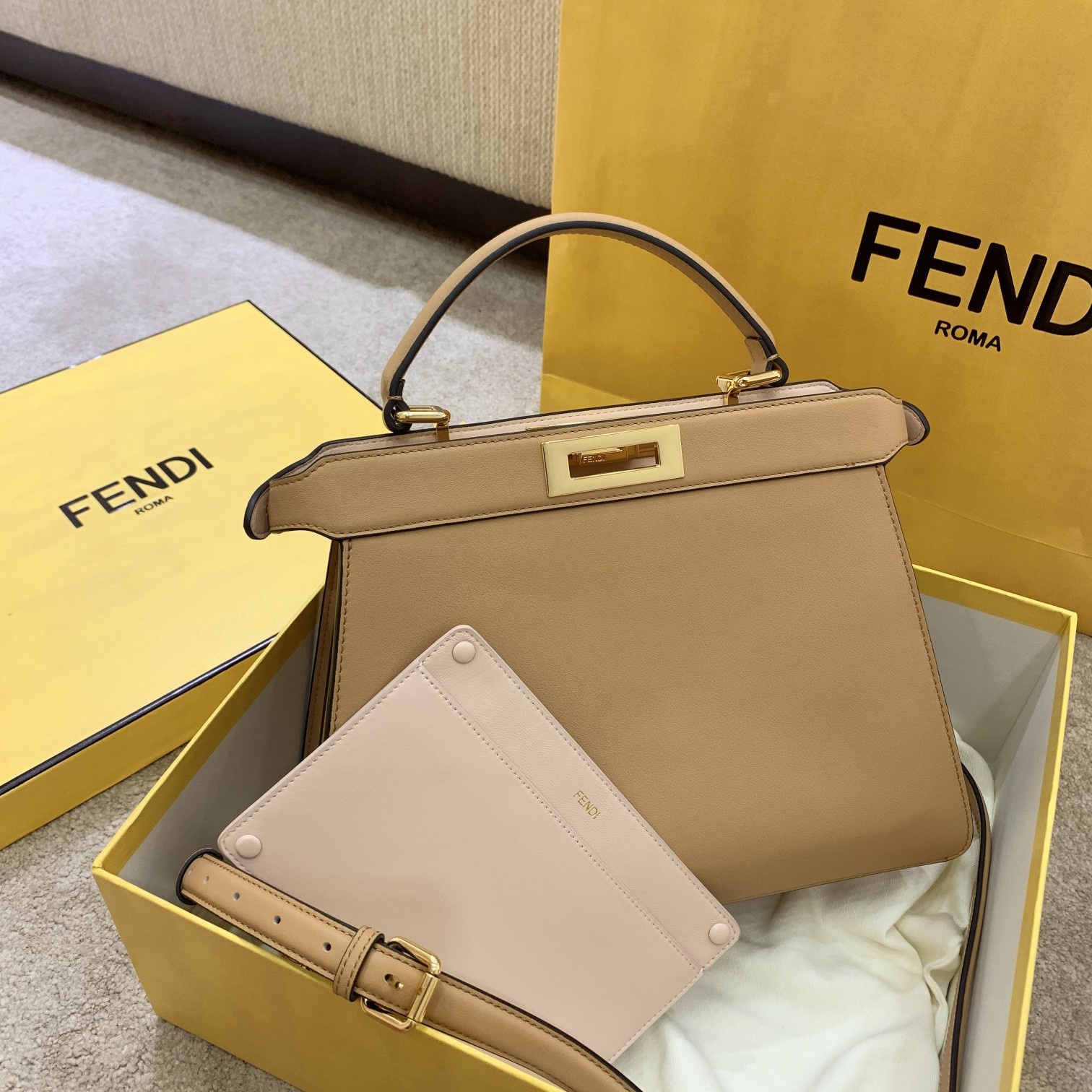 Fendi Iconic Peekaboo ISeeU Medium Leather Bag- beige