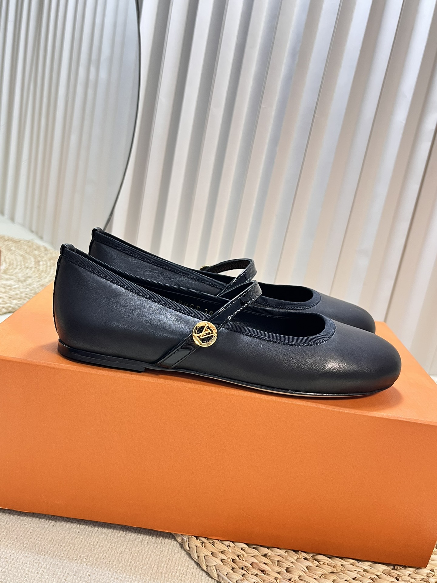 Women's LV Romy Flat Ballet