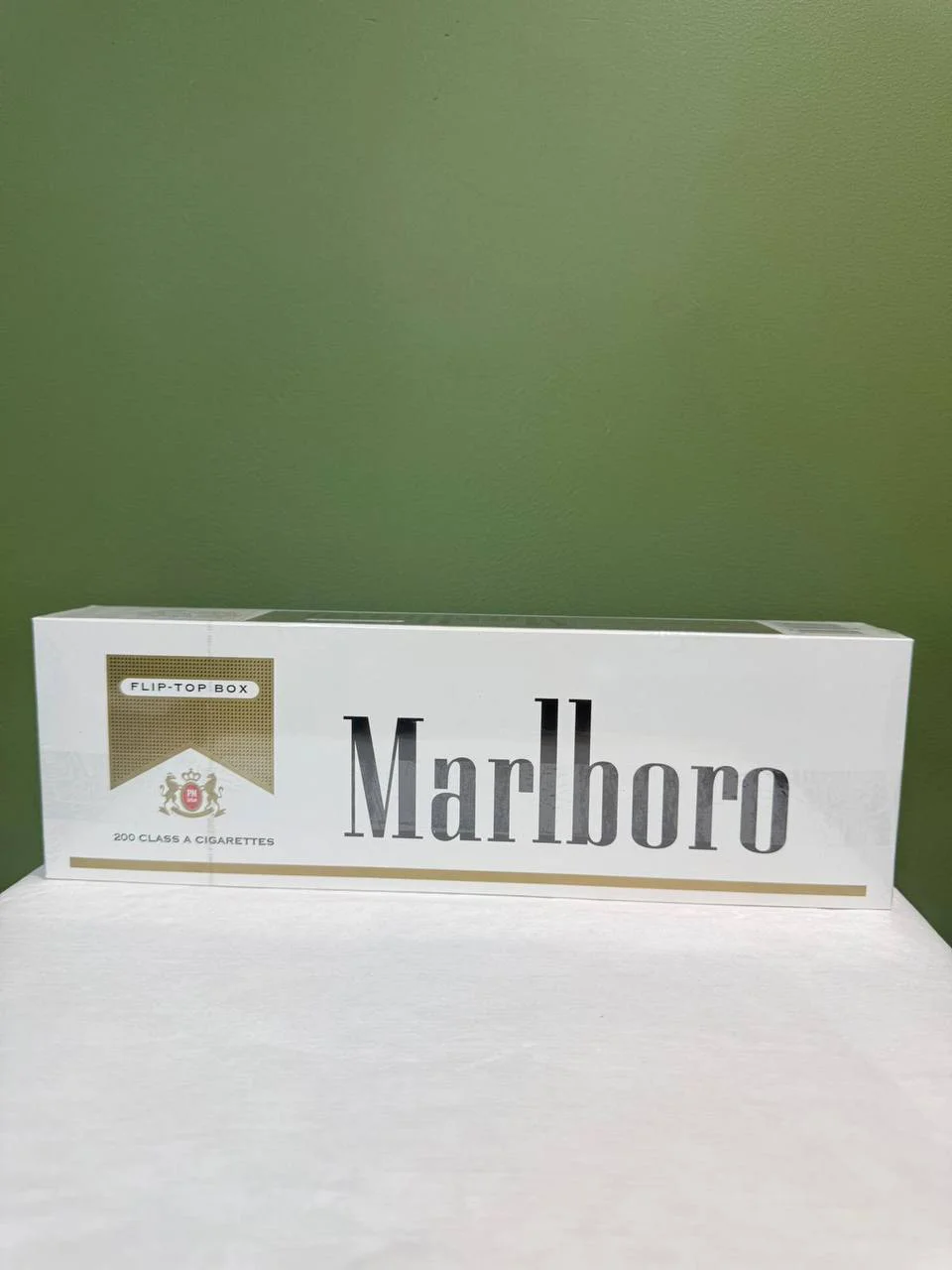 Marlboro Gold (US)  20s Cigarettes