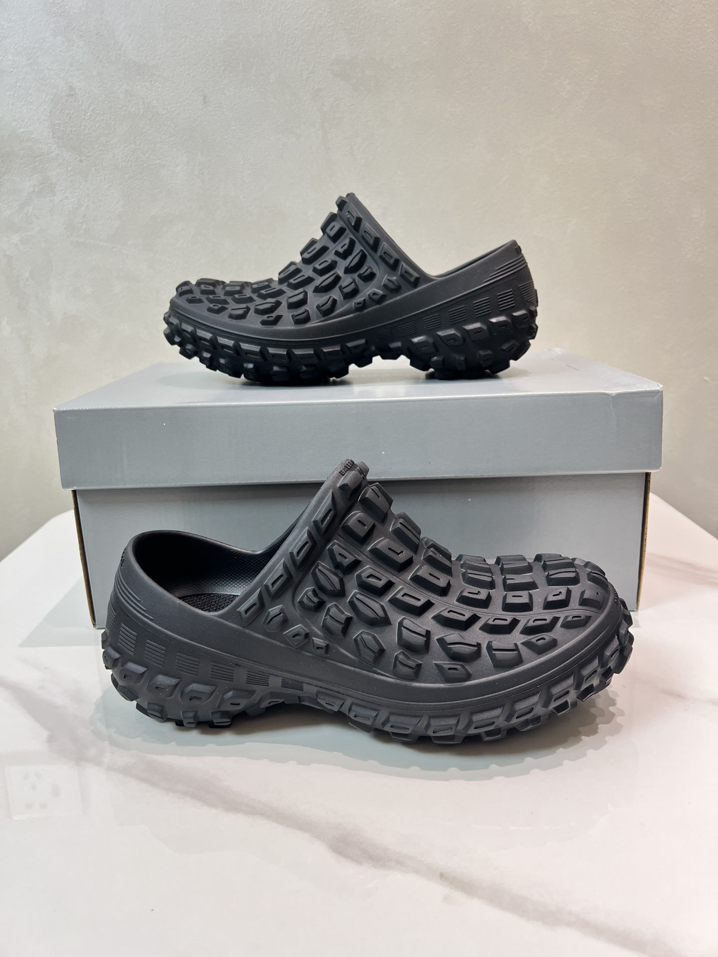 Balenciaga Bouncer Black Rubber All-over Studded Tire Tread Sole Slip-on Defender Clogs Slippers - KAIROO
