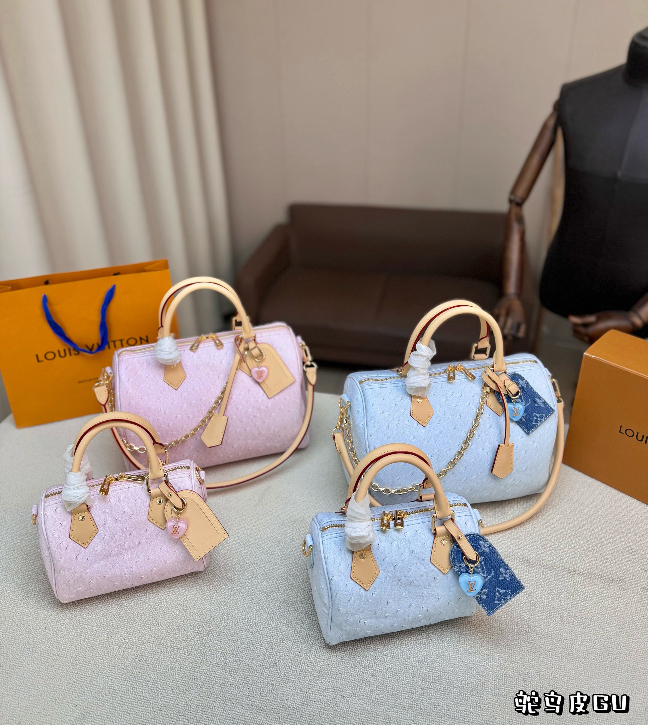 Louis Vuitton LV Speedy 20/25 Pink & Blue Ostrich Leather Heart Charm Boston Top Handle Bag - KAIROO