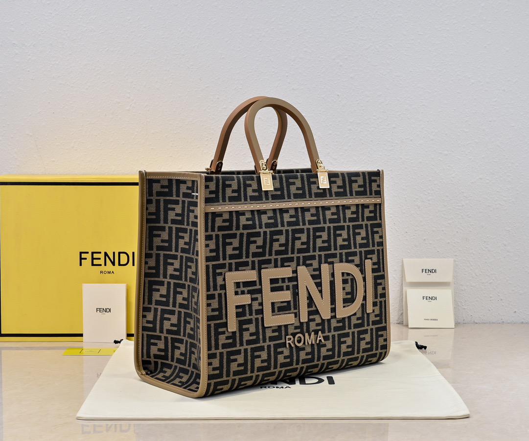 Fendi Bags TOTE Classic monogram apprentice bag