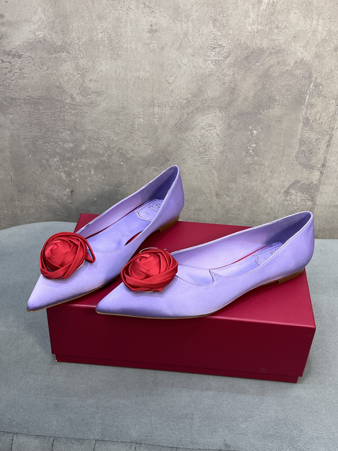 Roger Vivier Rose Vivier Lace Ballet Flat