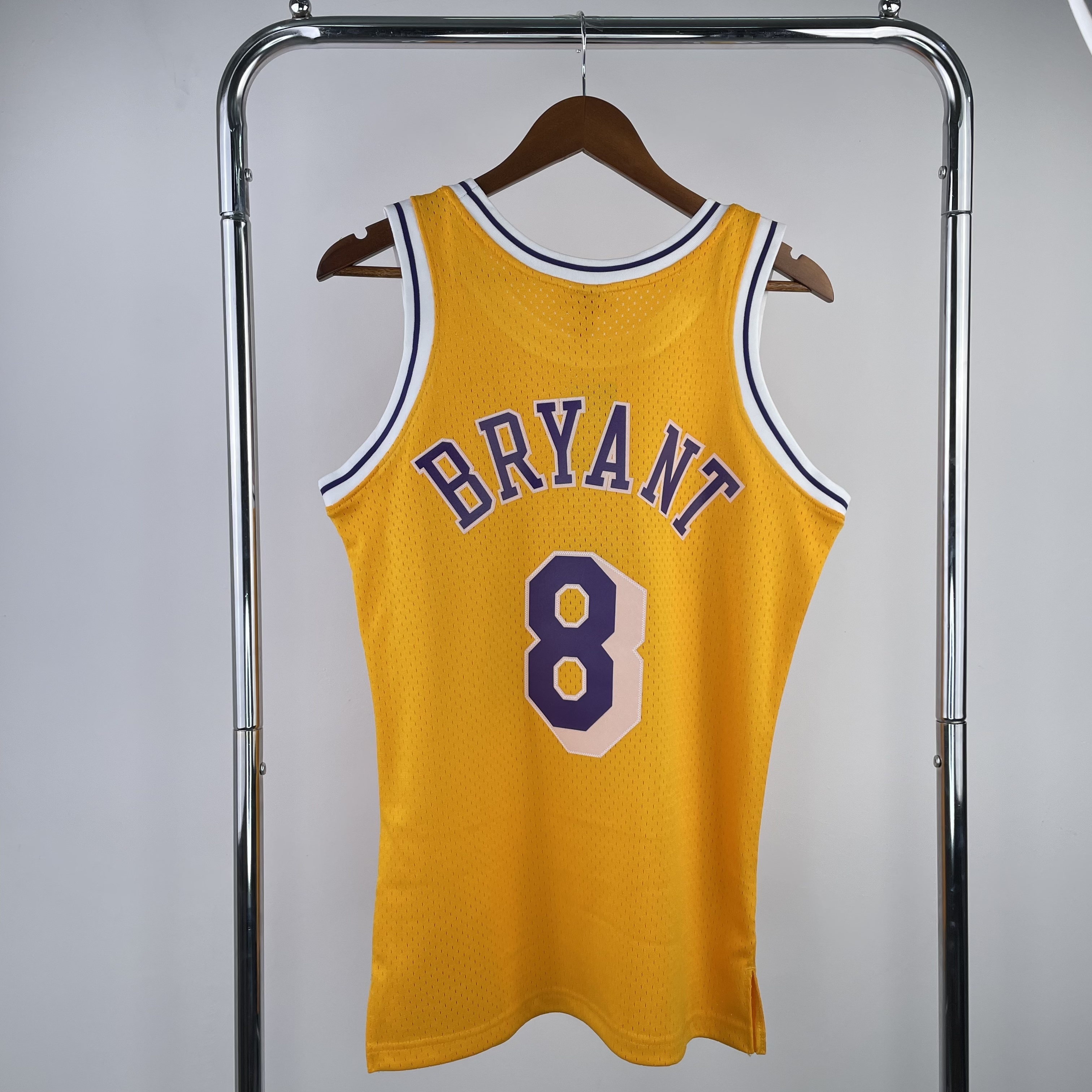 Retro Jersey: SW Lakers 97 Season Crew Neck No. 8 Kobe