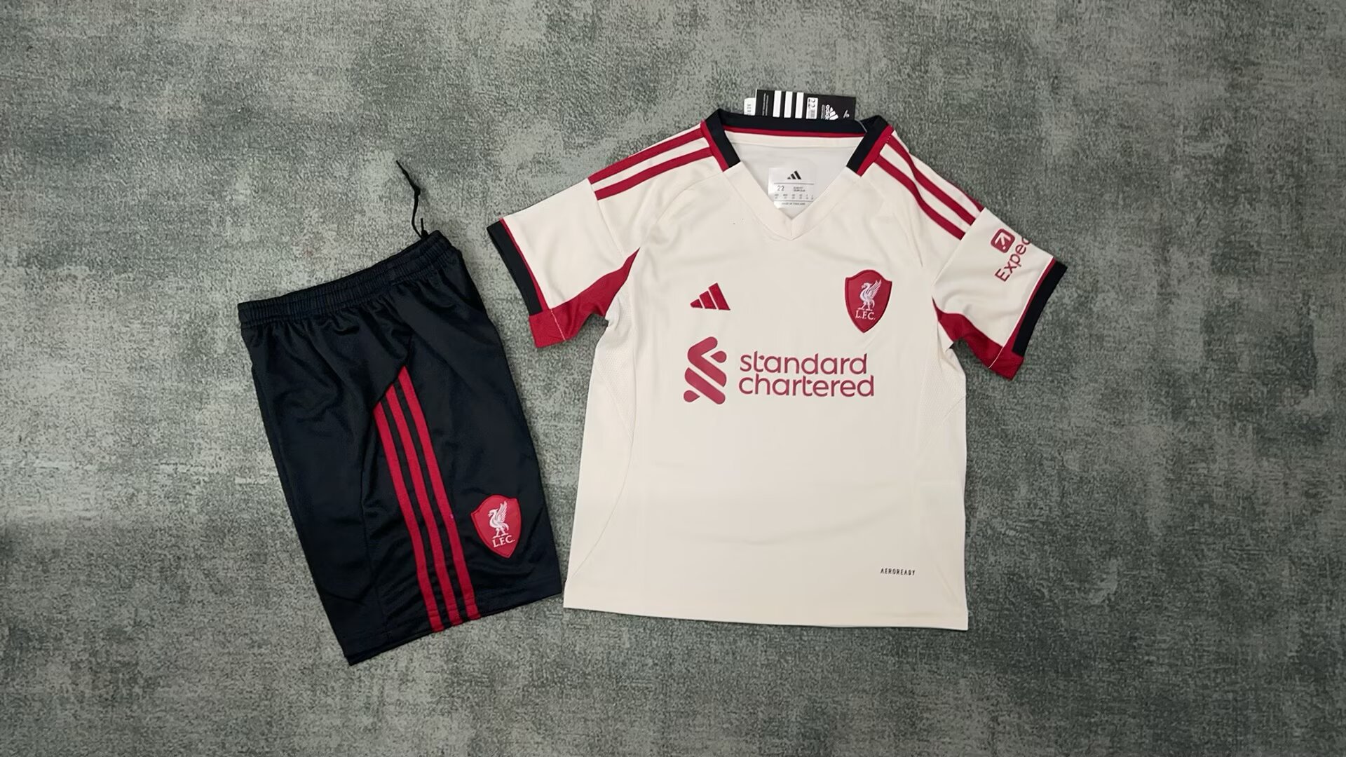 Kids Kit LVP 25/26 Away 16-28