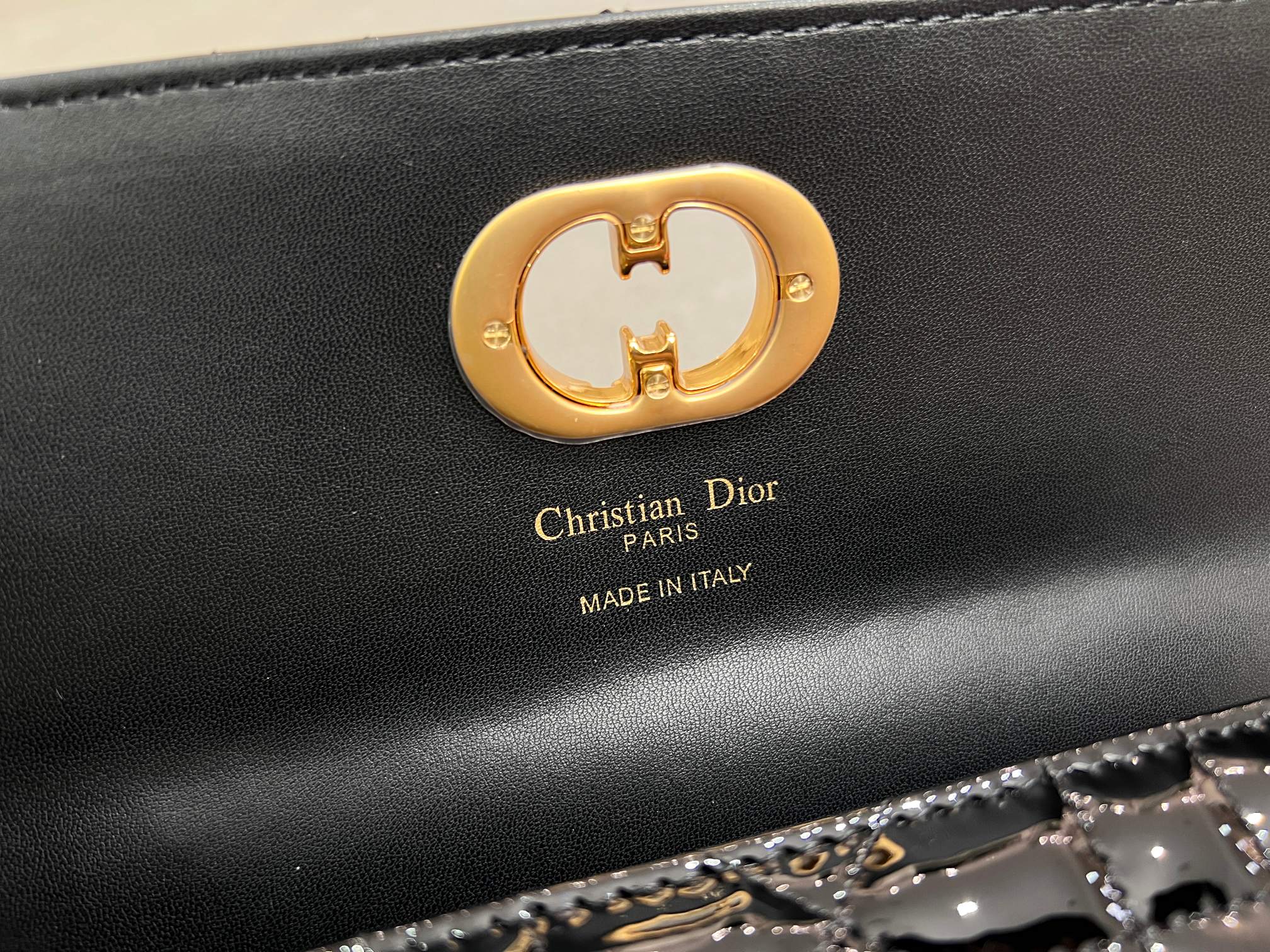 Dior Miss Caro Top Handle Bag/Clutch in Black patent leather