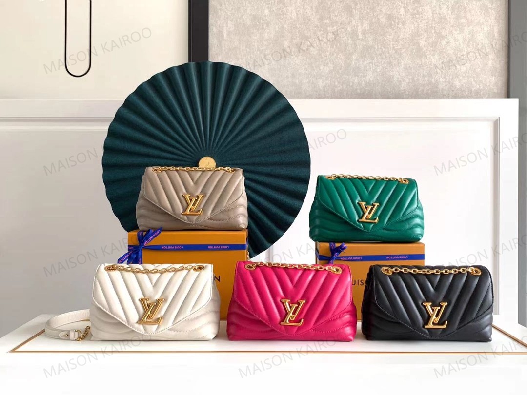 Louis Vuitton LV New Wave MM V-Stitch Quilted Smooth Leather Chain Logo Padded Flap Shoulder Bag - KAIROO