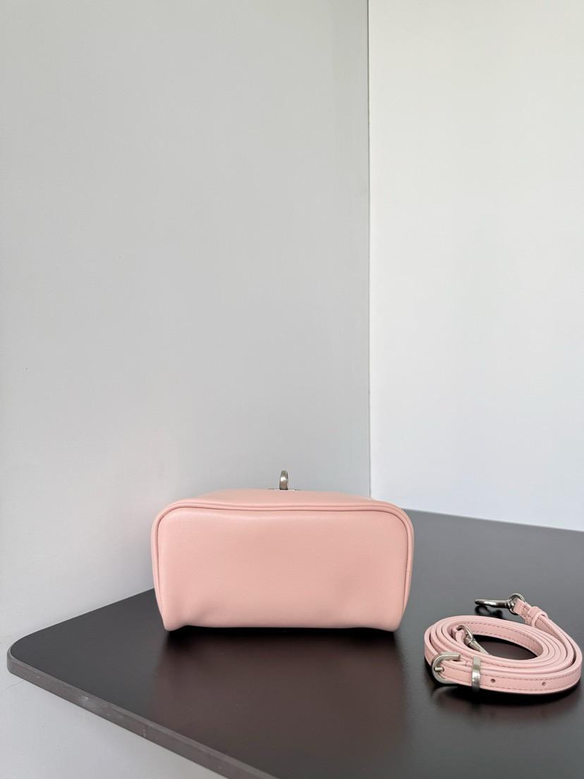 Balenciaga Rodeo Vanity in Suede Pink
