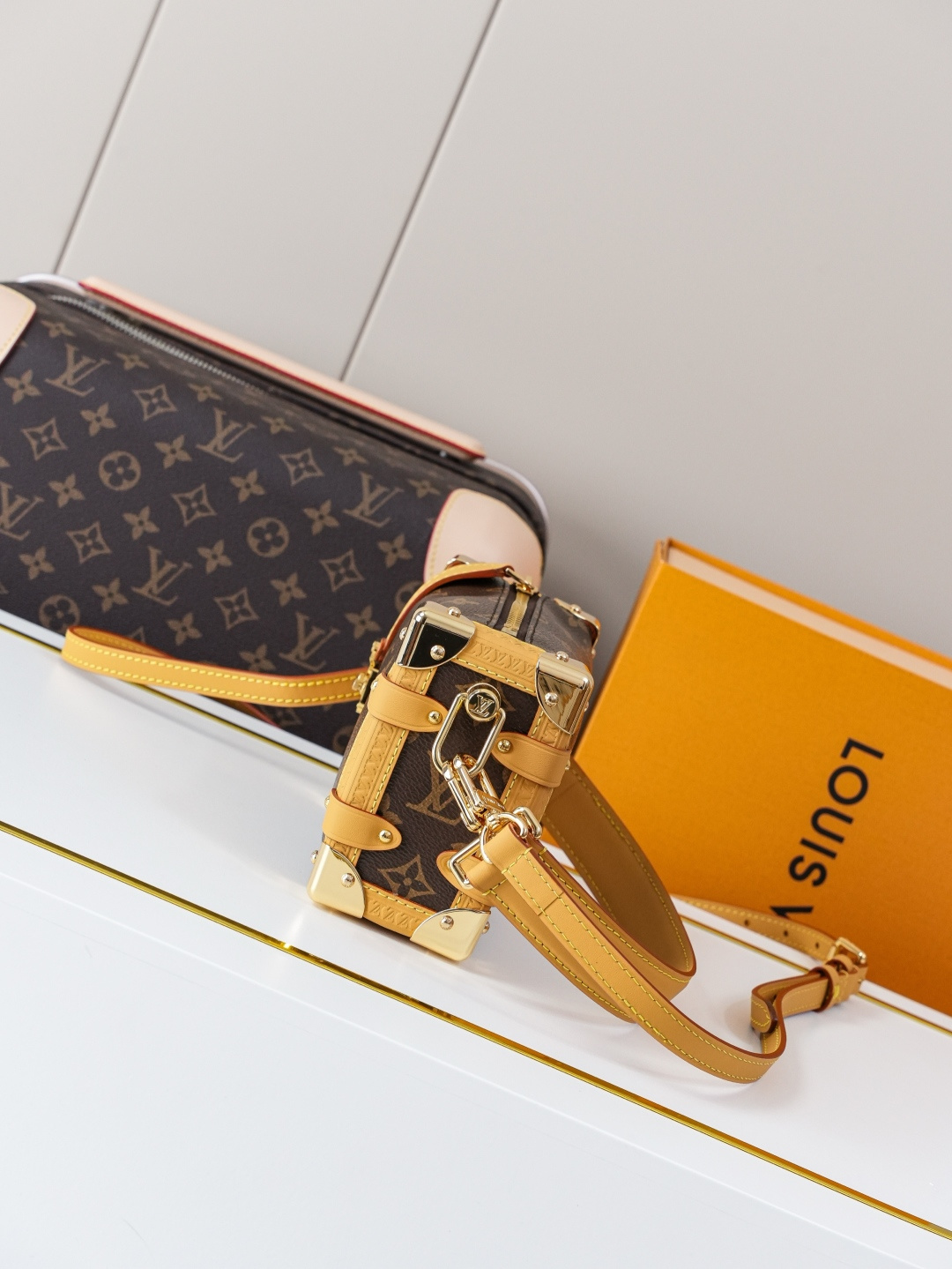 【10A】Louis Vuitton LV Side Trunk PM/MM/GM Monogram Canvas Leather S-Lock Soft Crossbody Bag - KAIROO