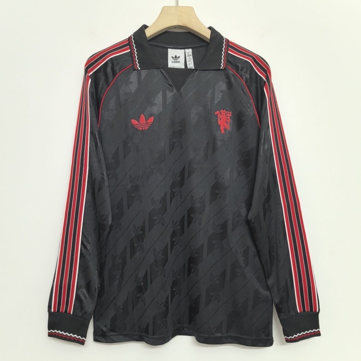 Manchester United vintage special jersey 25/26