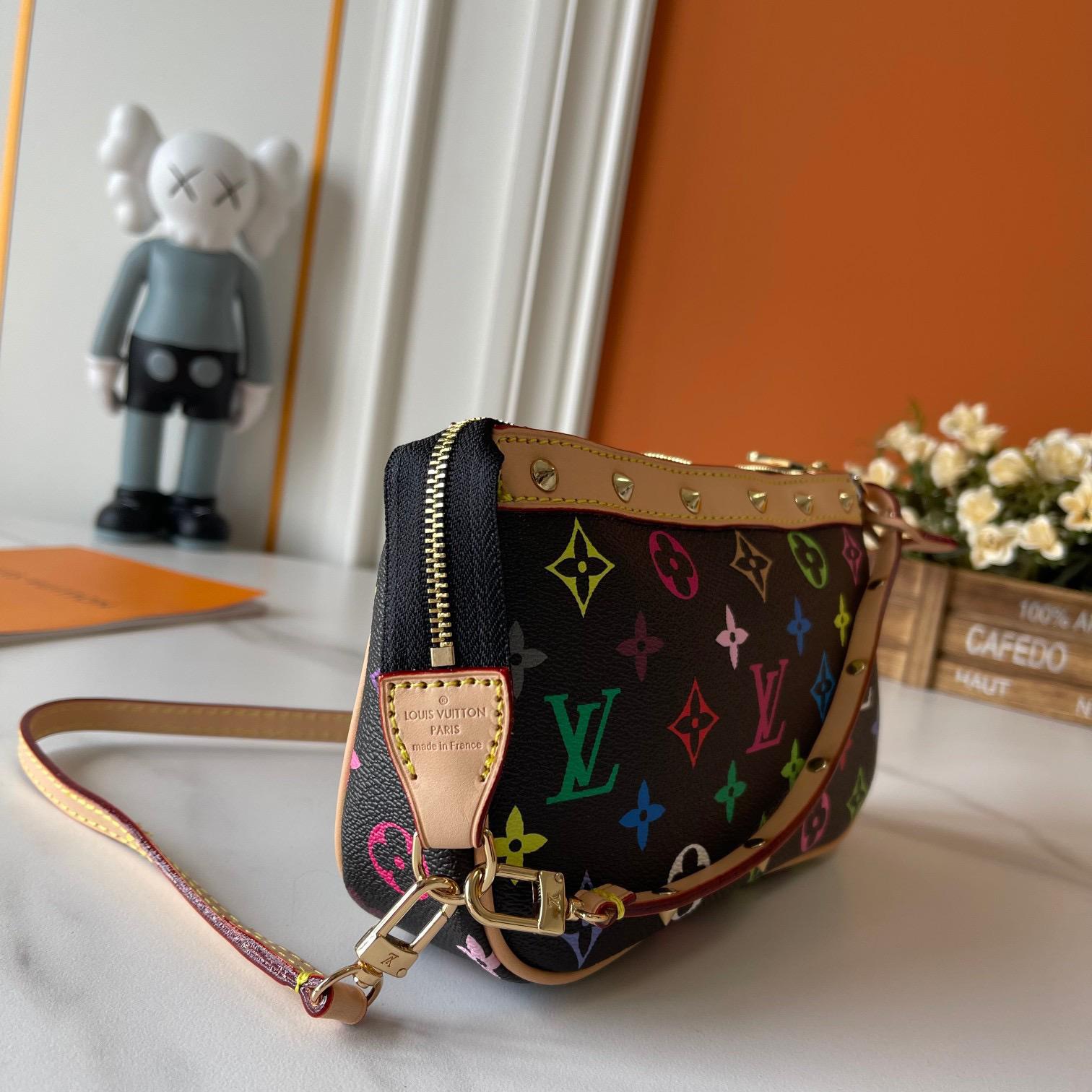 Louis Vuitton LV M92649 handbags