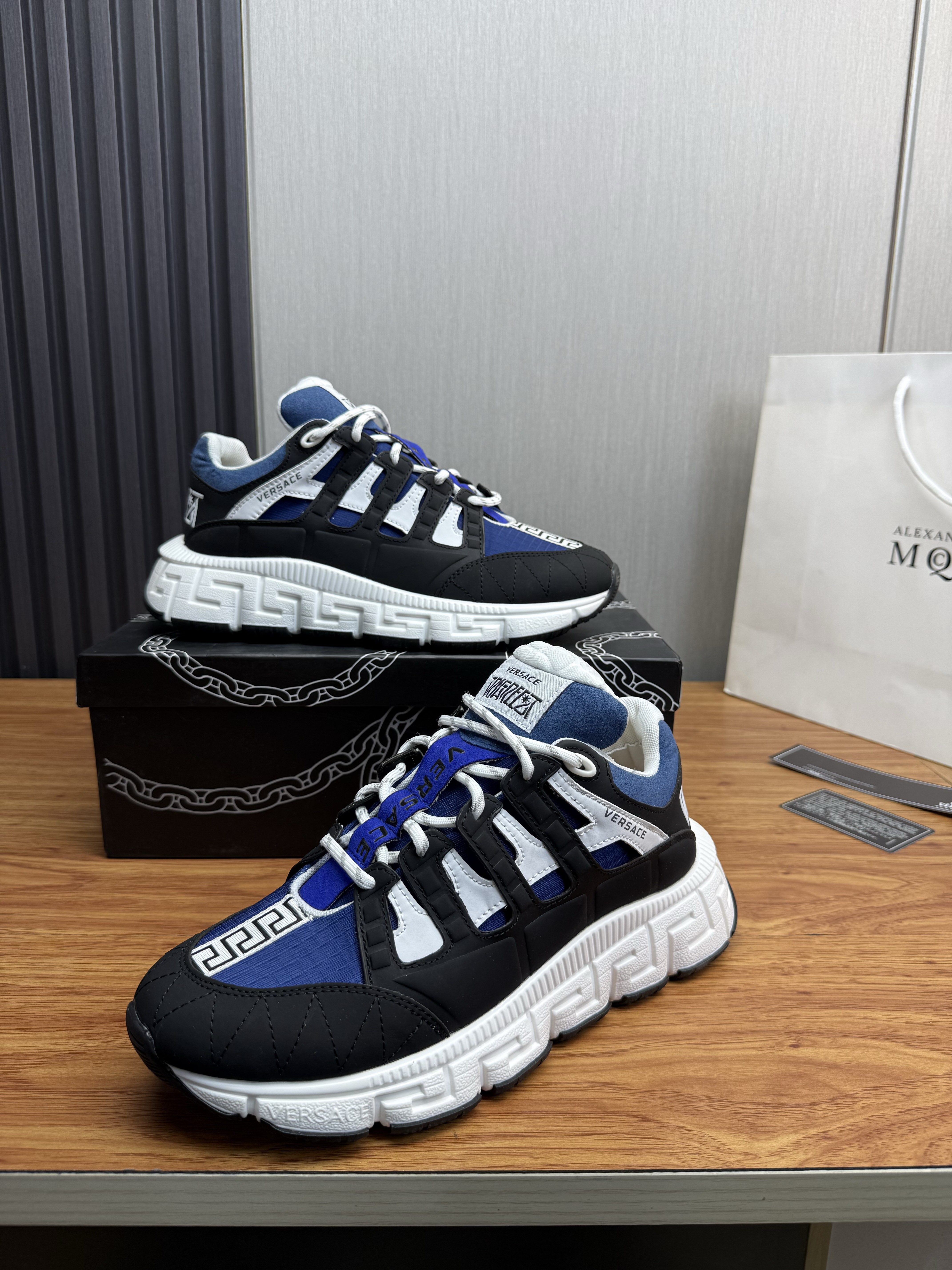 Versace Unisex Sneaker