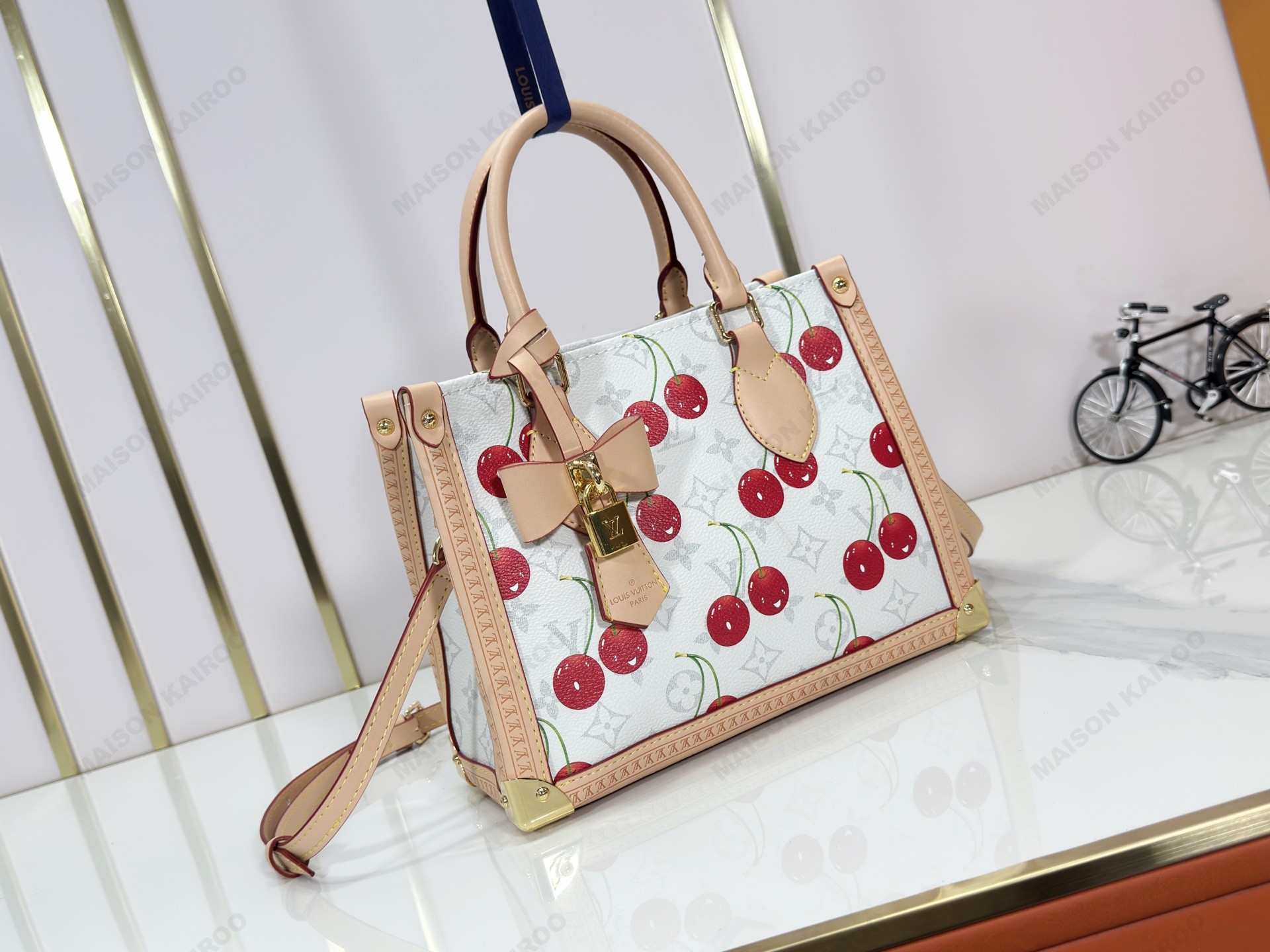 Louis Vuitton LV x TM OnTheGo PM Studded Trunk Corners White Cherry Monogram Top Handle Tote Bag - KAIROO