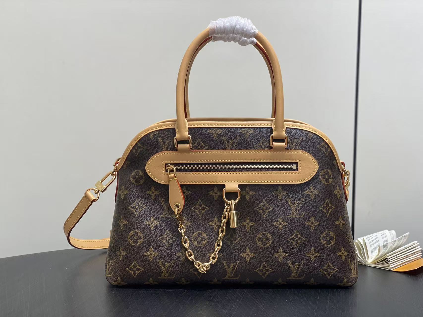 Louis Vuitton LV new Ever More PM tote bag