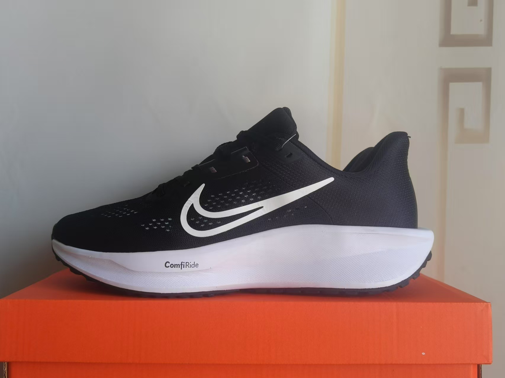 FD6033-001 US Men's Sizes6 to 11 in half sizes Black White Gen6 Shoes tianlong