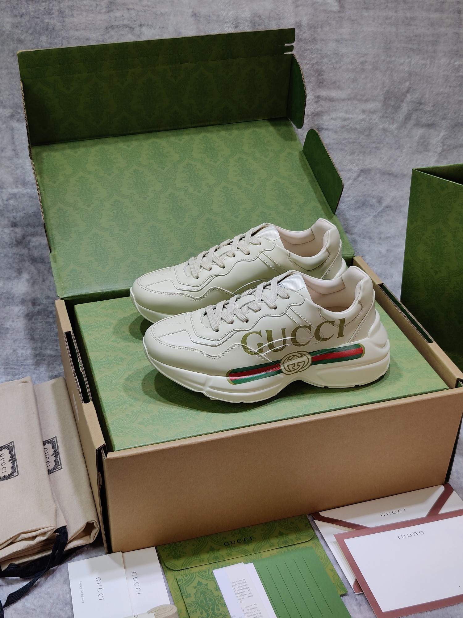 Unisex Gucci Rhyton trainer with Gucci logo