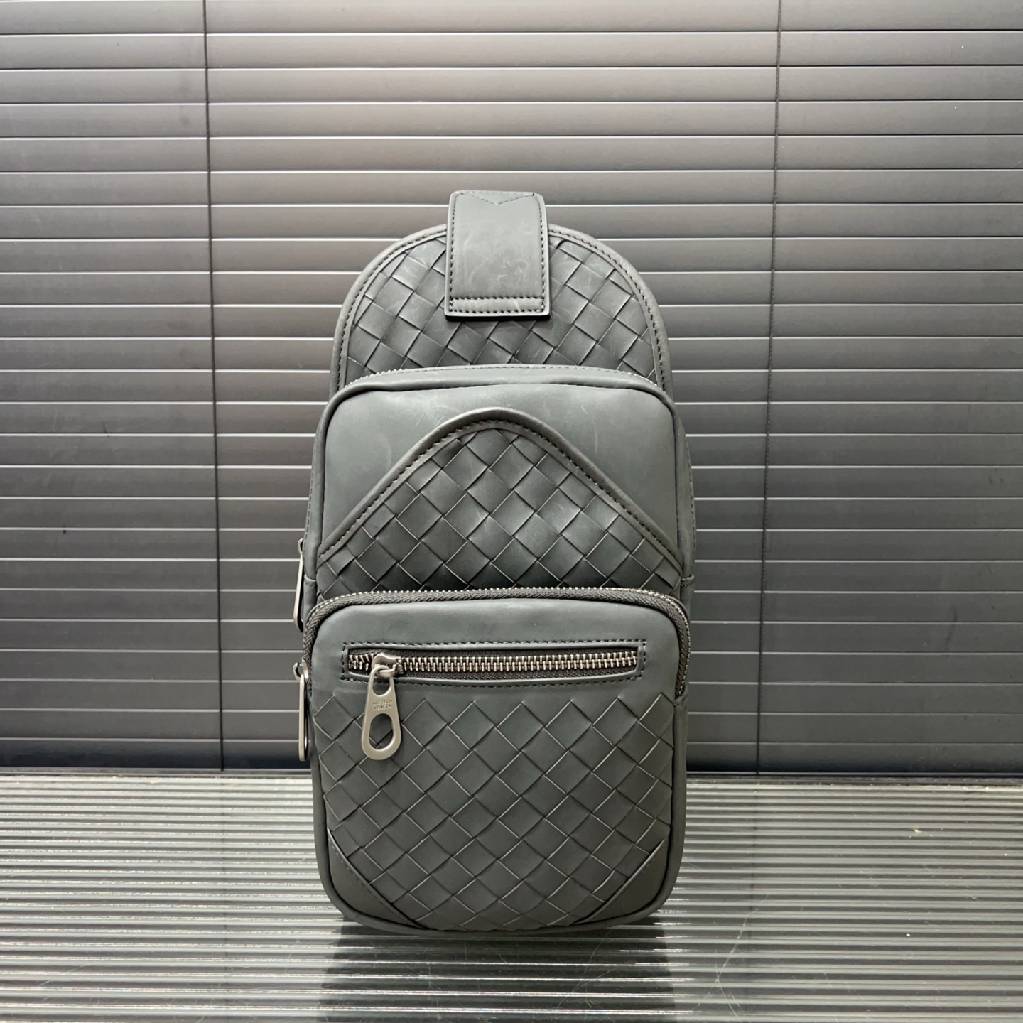 Bottega Veneta Intrecciato Weave Leather Teardrop Sling Backpack Crossbody Chest Bag - KAIROO