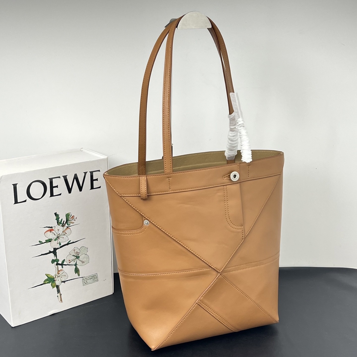 Loewe Chocolate Leather Pants-style Trompe L'oeil Foldable Long Handle Tote - KAIROO
