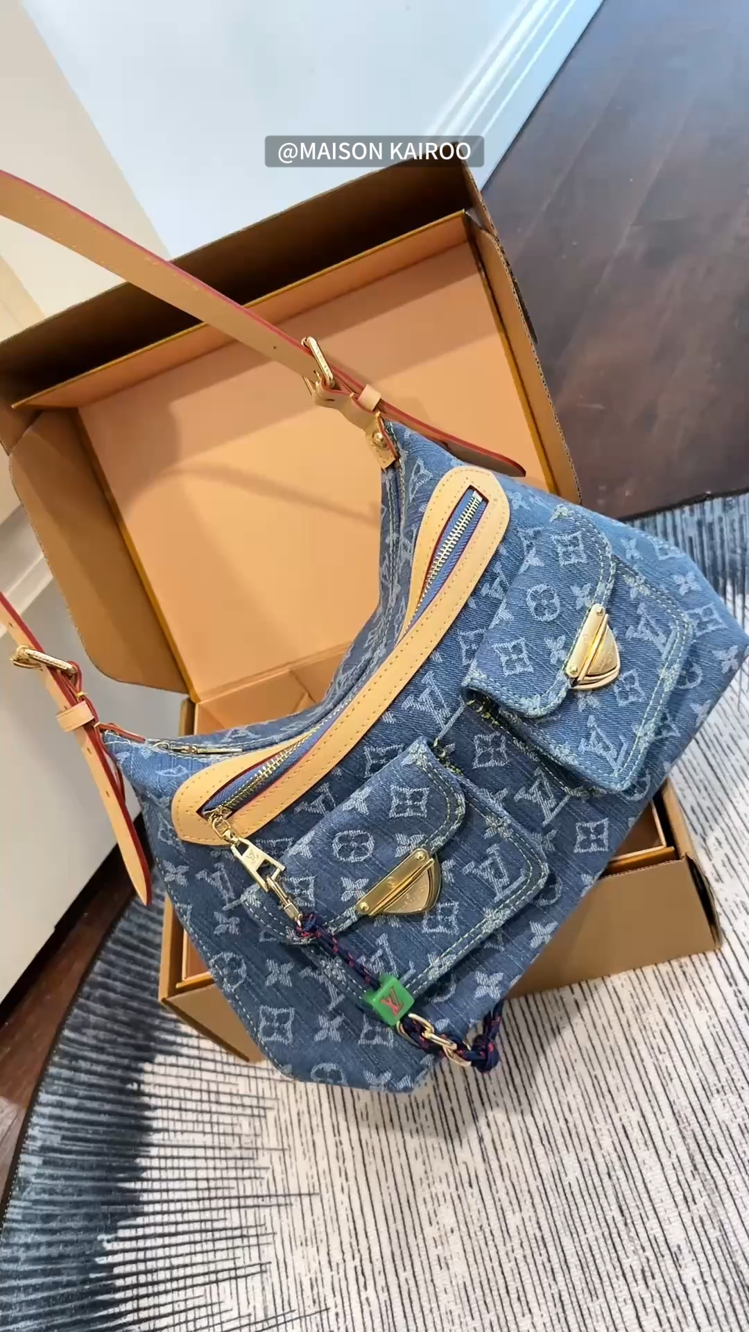 Louis Vuitton Denim Baggy Monogram Jacquard Tivoli Boulevard GM Zip Pocket Hobo Shoulder Bag - KAIROO