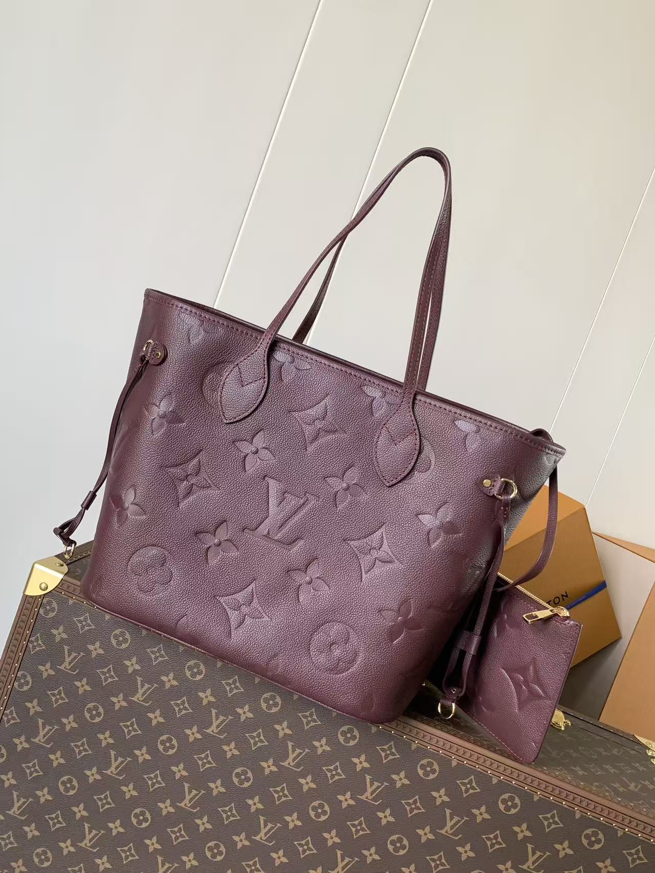 Louis Vuitton LV 2026 M46482 Hazy Blue Neverfull Bag