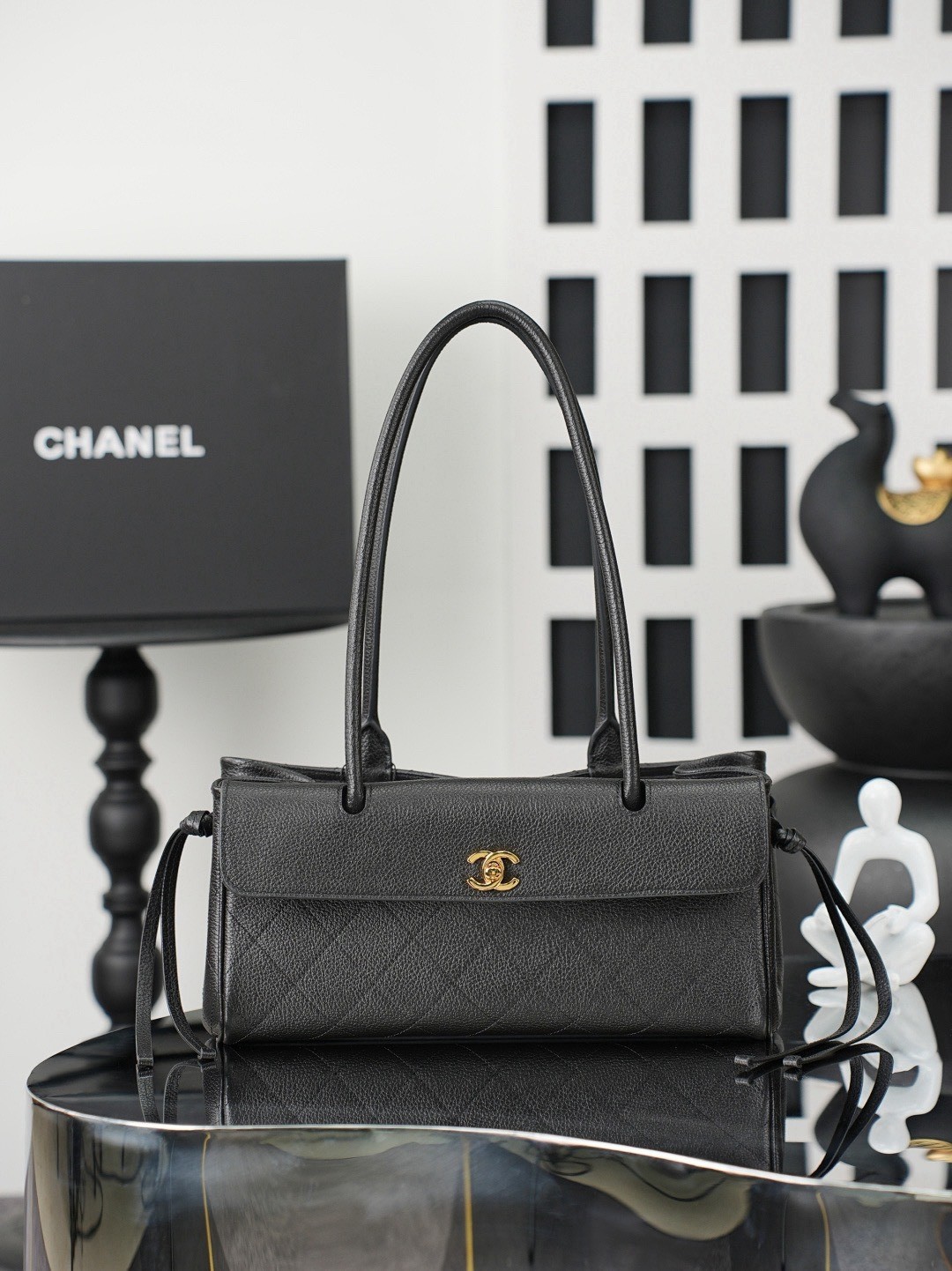 Chanel 26S East-West 31CM Caviar Leather Quilted Drawstring Side Flap Baguette Shoulder Bag /10A - KAIROO