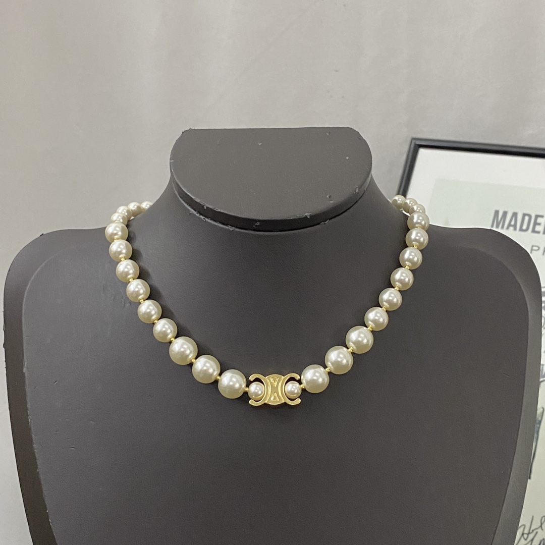 Celine Fashion Pearl Necklace