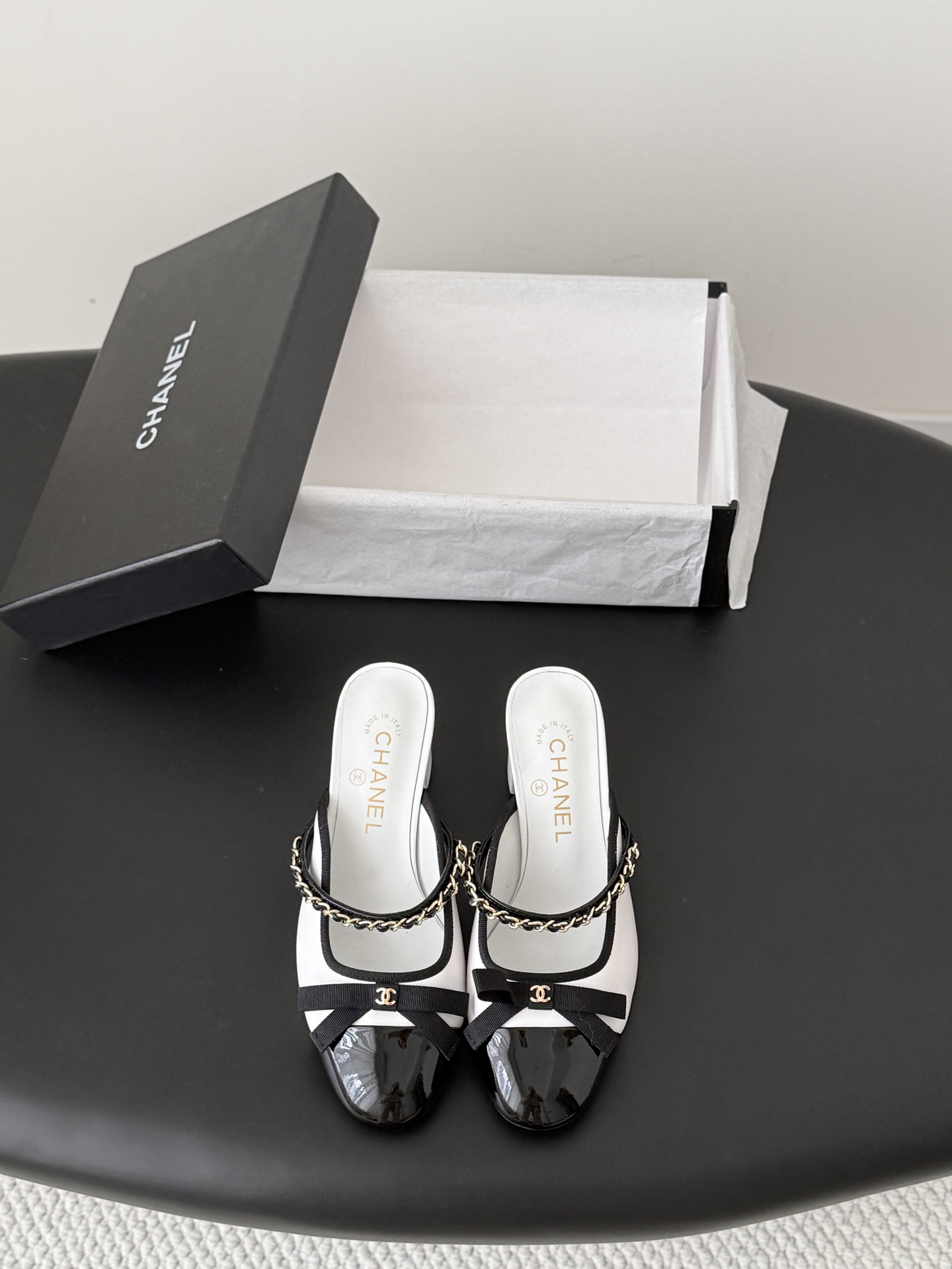 Chanel Two-Tone Leather Patent Cap Toe Chain Bow Mary Jane Block Heel Slip-on Mules - KAIROO