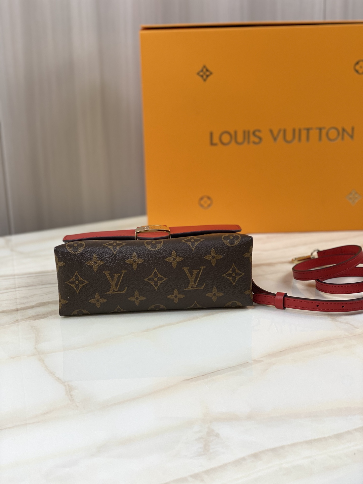 Louis Vuitton LV Locky BB M44322