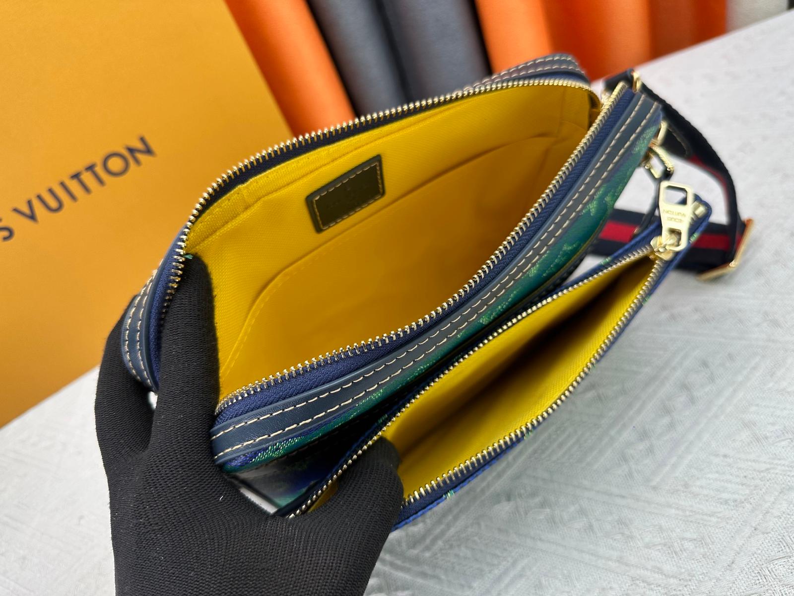 Louis Vuitton LV Monogram message bag