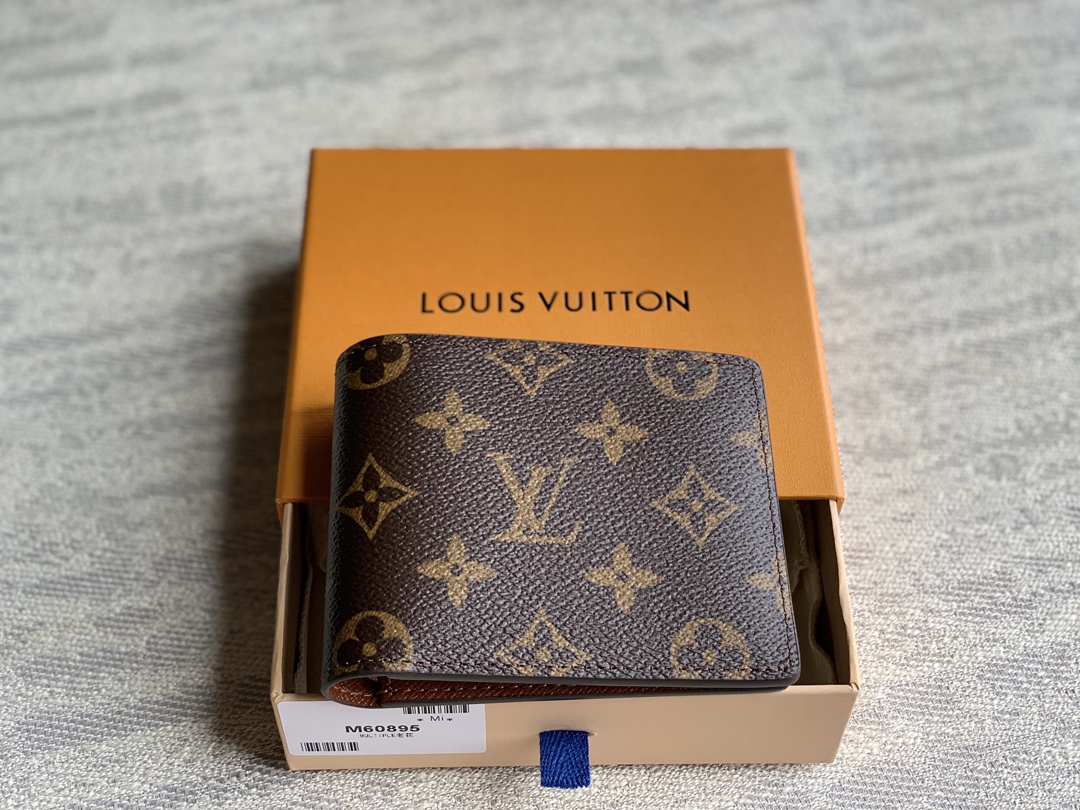 M60895 LV Men's Multiple Wallet Monogram Canavs